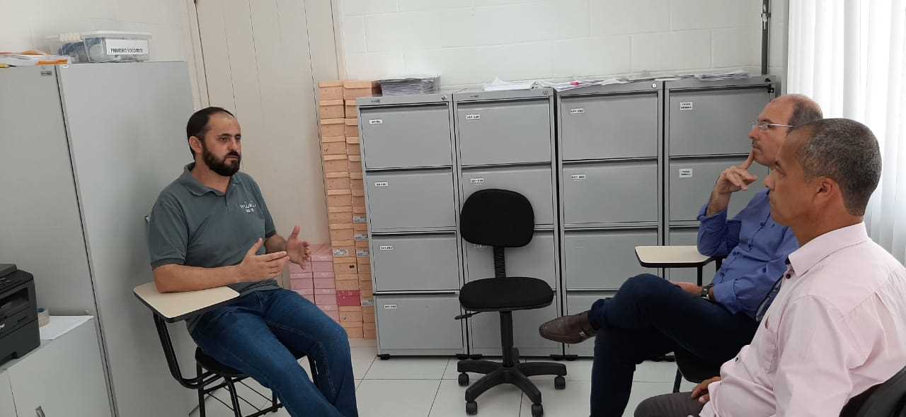 Camacã: Após reunião com prefeito Oziel e o vice-prefeito Paulo do Gás, Fábrica decide suspender as atividades por 15 dias